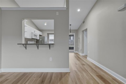 Townhouse in Titusville, Florida 3 bedrooms, 95.69 sq.m. № 2157529 - photo 15