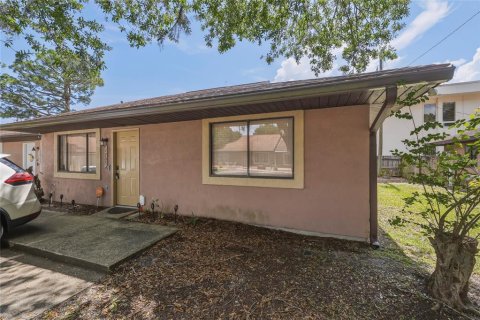 Townhouse in Titusville, Florida 3 bedrooms, 95.69 sq.m. № 2157529