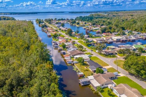 Villa ou maison à vendre à Tavares, Floride: 2 chambres, 129.13 m2 № 2419553 - photo 7