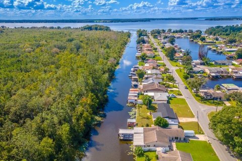 Villa ou maison à vendre à Tavares, Floride: 2 chambres, 129.13 m2 № 2419553 - photo 8