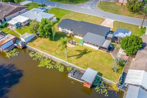 Villa ou maison à vendre à Tavares, Floride: 2 chambres, 129.13 m2 № 2419553 - photo 19