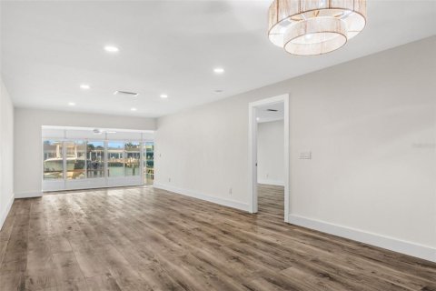 Villa ou maison à vendre à Saint Petersburg, Floride: 2 chambres, 154.22 m2 № 2128338 - photo 16