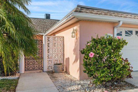 Villa ou maison à vendre à Saint Petersburg, Floride: 2 chambres, 154.22 m2 № 2128338 - photo 5