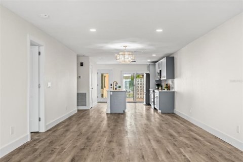 Villa ou maison à vendre à Saint Petersburg, Floride: 2 chambres, 154.22 m2 № 2128338 - photo 18