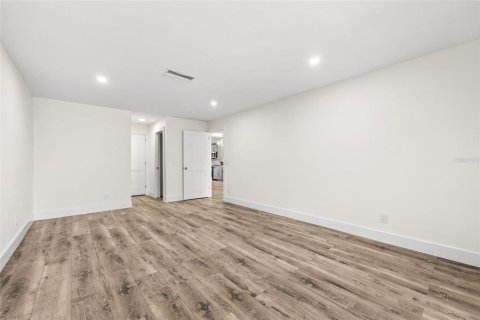 Villa ou maison à vendre à Saint Petersburg, Floride: 2 chambres, 154.22 m2 № 2128338 - photo 25