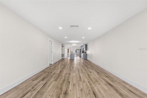 Villa ou maison à vendre à Saint Petersburg, Floride: 2 chambres, 154.22 m2 № 2128338 - photo 19