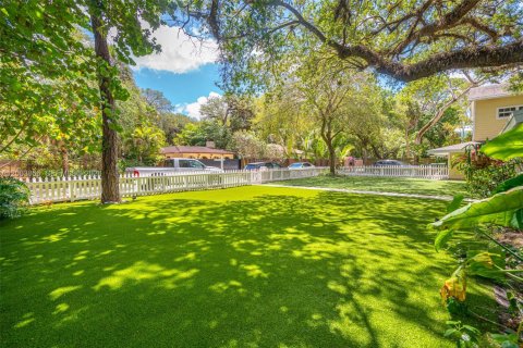 House in Fort Lauderdale, Florida 7 bedrooms, 536.51 sq.m. № 2068659 - photo 4