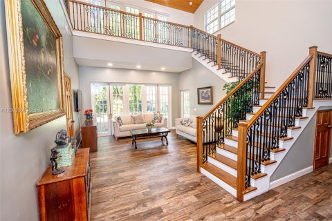 House in Fort Lauderdale, Florida 7 bedrooms, 536.51 sq.m. № 2068659 - photo 9