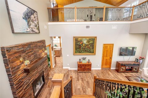 House in Fort Lauderdale, Florida 7 bedrooms, 536.51 sq.m. № 2068659 - photo 12