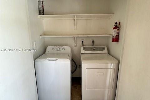 Condo in Miami, Florida, 2 bedrooms № 2013463 - photo 18