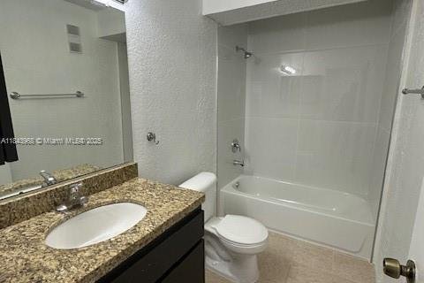 Condo in Miami, Florida, 2 bedrooms № 2013463 - photo 13
