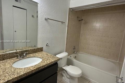 Condo in Miami, Florida, 2 bedrooms № 2013463 - photo 16