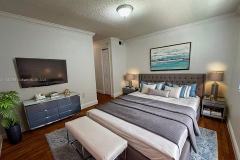 Condo in Miami, Florida, 2 bedrooms № 2013463 - photo 7