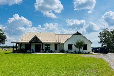 Купить виллу или дом в Буннелл, Флорида 6 комнат, 268.95м2, № 1900236 - фото 2