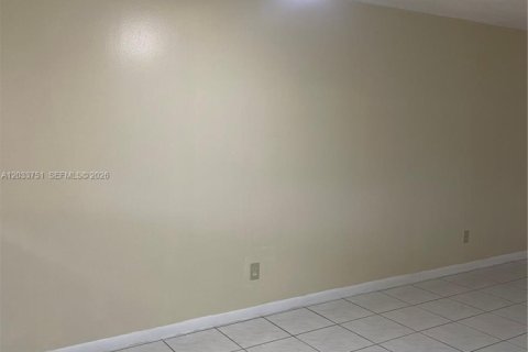 Condo in Miramar, Florida, 2 bedrooms № 2078043 - photo 7