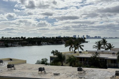 Copropriété à louer à Miami Beach, Floride: 1 chambre, 85.47 m2 № 2061683 - photo 25