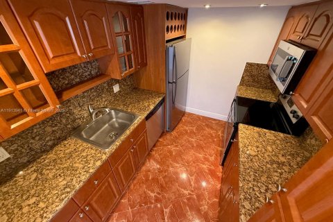 Copropriété à louer à Miami Beach, Floride: 1 chambre, 85.47 m2 № 2061683 - photo 5