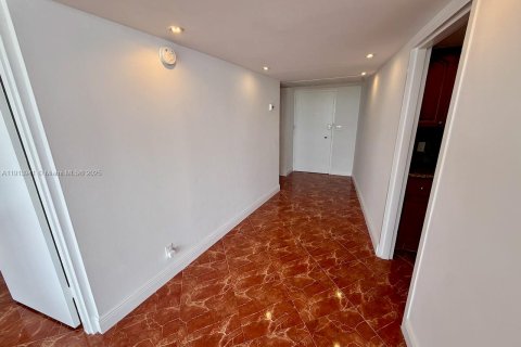 Copropriété à louer à Miami Beach, Floride: 1 chambre, 85.47 m2 № 2061683 - photo 19