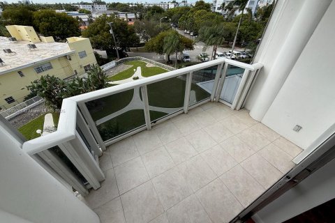 Copropriété à louer à Miami Beach, Floride: 1 chambre, 85.47 m2 № 2061683 - photo 23