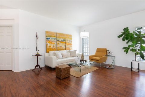House in Weston, Florida 3 bedrooms, 138.89 sq.m. № 1804423 - photo 24
