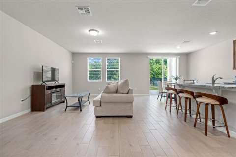 Casa en venta en Zephyrhills, Florida, 3 dormitorios, 139.91 m2 № 1858020 - foto 14