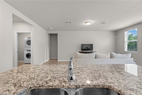 Casa en venta en Zephyrhills, Florida, 3 dormitorios, 139.91 m2 № 1858020 - foto 13