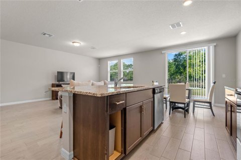 Casa en venta en Zephyrhills, Florida, 3 dormitorios, 139.91 m2 № 1858020 - foto 9