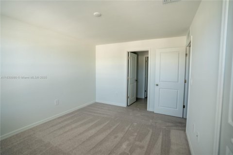 Casa en venta en Fort Myers, Florida, 3 dormitorios № 1807052 - foto 11