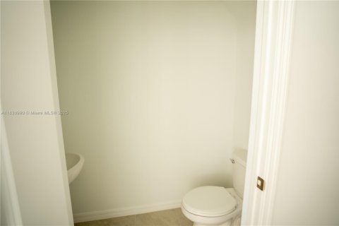 Casa en venta en Fort Myers, Florida, 3 dormitorios № 1807052 - foto 5