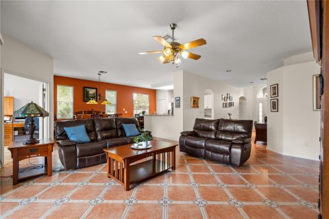 House in Clermont, Florida 3 bedrooms, 194.35 sq.m. № 1784926 - photo 3