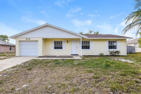 Casa en Deltona, Florida 3 dormitorios, 104.05 m2 № 2100061