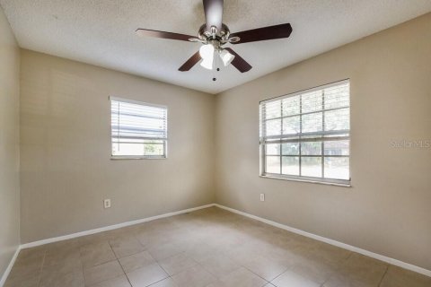Casa en alquiler en Deltona, Florida, 3 dormitorios, 104.05 m2 № 2100061 - foto 13