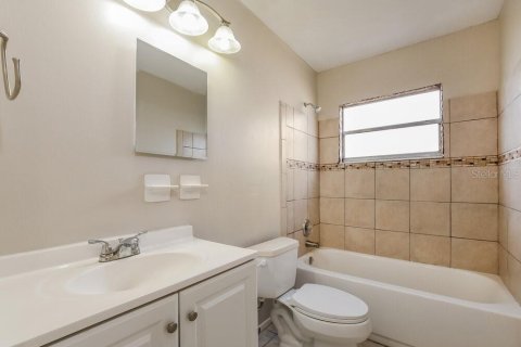 Casa en alquiler en Deltona, Florida, 3 dormitorios, 104.05 m2 № 2100061 - foto 14