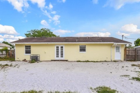 Casa en alquiler en Deltona, Florida, 3 dormitorios, 104.05 m2 № 2100061 - foto 15
