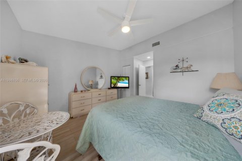 Купить кондоминиум в Делрей-Бич, Флорида 2 спальни, 123.75м2, № 2244295 - фото 24
