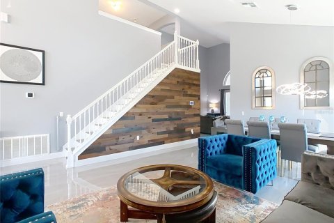 House in Kissimmee, Florida 6 bedrooms, 251.49 sq.m. № 1545309 - photo 8