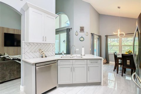 House in Kissimmee, Florida 6 bedrooms, 251.49 sq.m. № 1545309 - photo 19