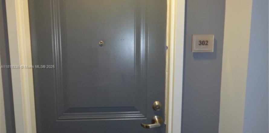 Condo in Boynton Beach, Florida, 1 bedroom № 1779440