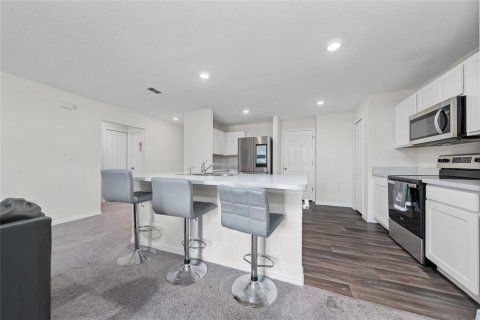 House in Kissimmee, Florida 4 bedrooms, 168.52 sq.m. № 1808009 - photo 10