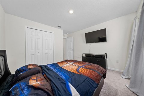 House in Kissimmee, Florida 4 bedrooms, 168.52 sq.m. № 1808009 - photo 23
