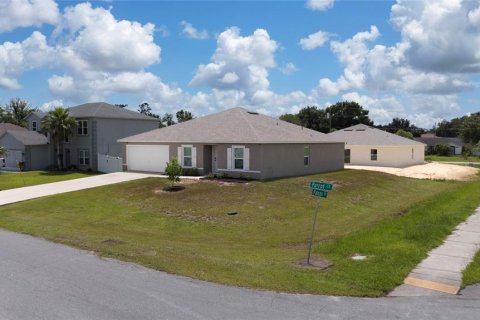 House in Kissimmee, Florida 4 bedrooms, 168.52 sq.m. № 1808009 - photo 3