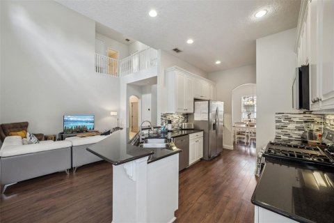 Villa ou maison à vendre à Kissimmee, Floride: 5 chambres, 230.12 m2 № 2221789 - photo 10