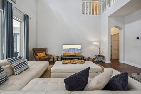 Villa ou maison à vendre à Kissimmee, Floride: 5 chambres, 230.12 m2 № 2221789 - photo 8