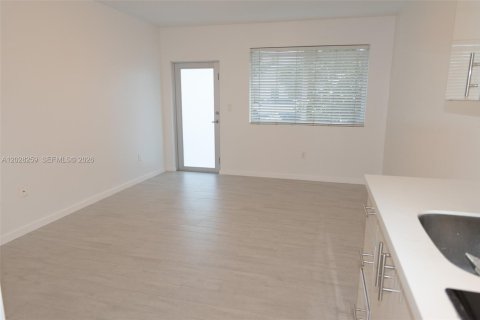 Copropriété à vendre à Miami Beach, Floride: 1 chambre, 36.7 m2 № 2257747 - photo 4