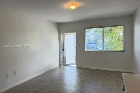 Copropriété à vendre à Miami Beach, Floride: 1 chambre, 36.7 m2 № 2257747 - photo 8