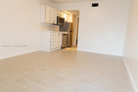 Copropriété à vendre à Miami Beach, Floride: 1 chambre, 36.7 m2 № 2257747 - photo 2