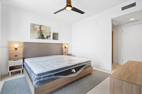 Condominio en alquiler en Miami, Florida, 1 dormitorio, 46.92 m2 № 2011363 - foto 7