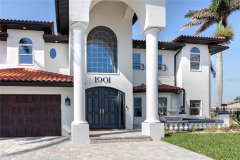 Casa en venta en Saint Petersburg, Florida, 4 dormitorios, 387.22 m2 № 1622590 - foto 4
