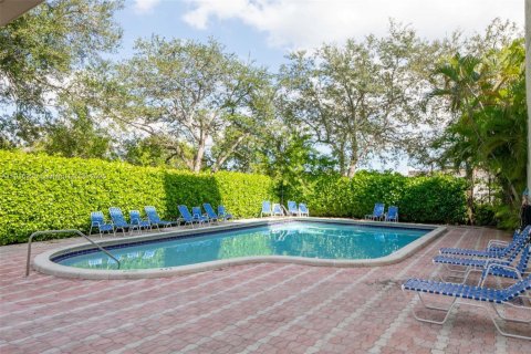 Condo in Coral Springs, Florida, 2 bedrooms  № 1971721 - photo 28