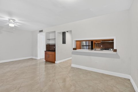 Купить таунхаус в Лодерхилл, Флорида 3 комнаты, 132.66м2, № 2086565 - фото 11